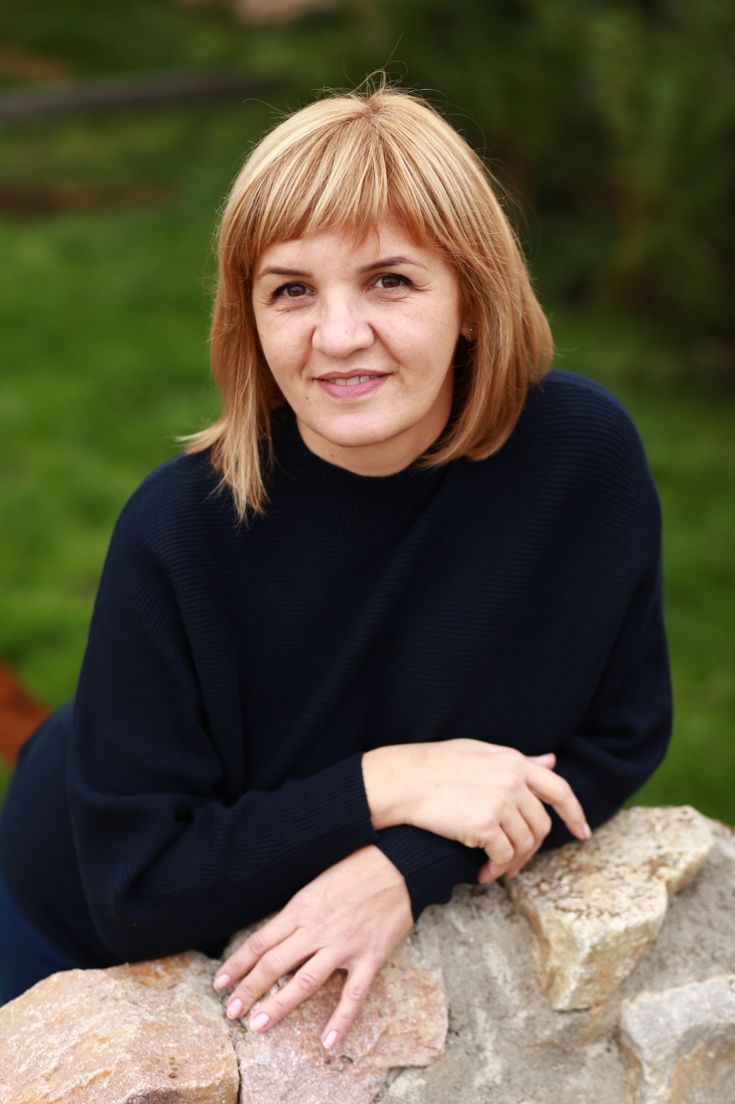 8 Dana Dohan Director Corporativ 8 Dana Dohan Director Corporativ